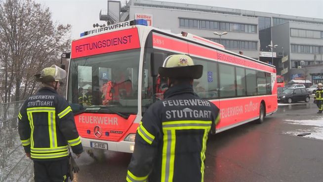 Reizgas? Großeinsatz in Einkaufszentrum in Stuttgart